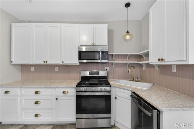 6969 Marquette Avenue, St Louis, MO 63139