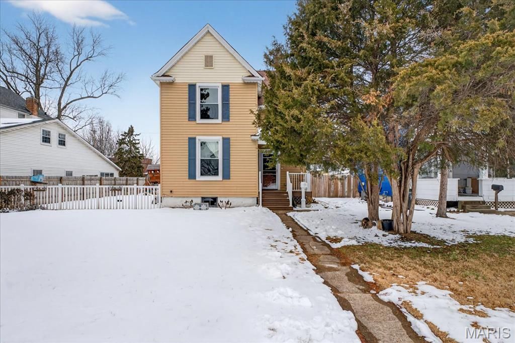 6969 Marquette Avenue, St Louis, MO 63139