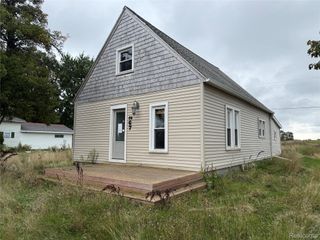 267 W Lincoln Road, Arcada Township, MI 48801