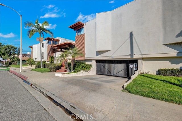 7033 Stewart And Gray Road 24, Downey, CA 90241