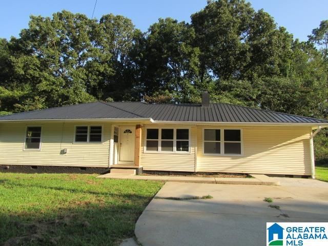 601 PARKER BOULEVARD, Weaver, AL 36277