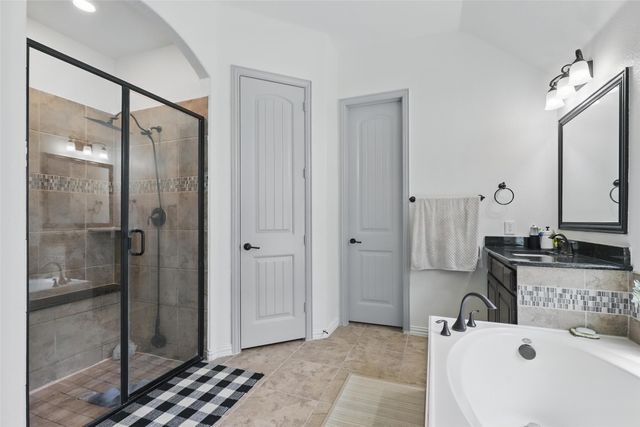 806 Woodstock Avenue, Euless, TX 76039