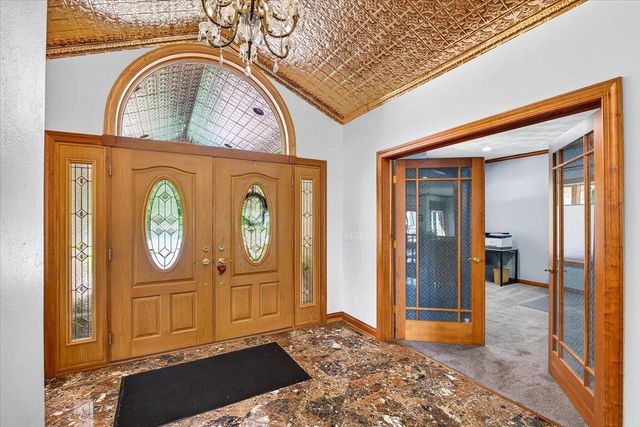 2424 St Albert The Great Drive, Sun Prairie, WI 53590