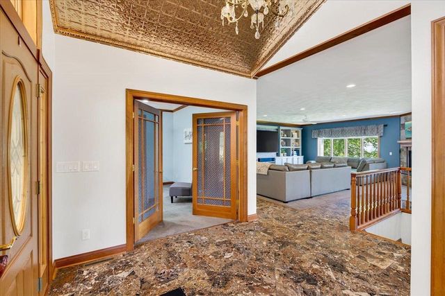 2424 St Albert The Great Drive, Sun Prairie, WI 53590