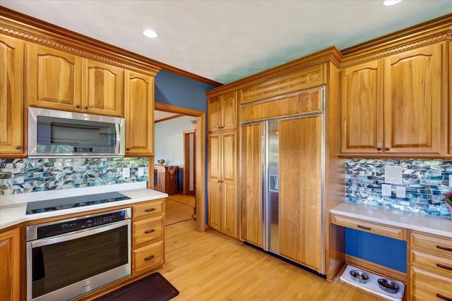 2424 St Albert The Great Drive, Sun Prairie, WI 53590