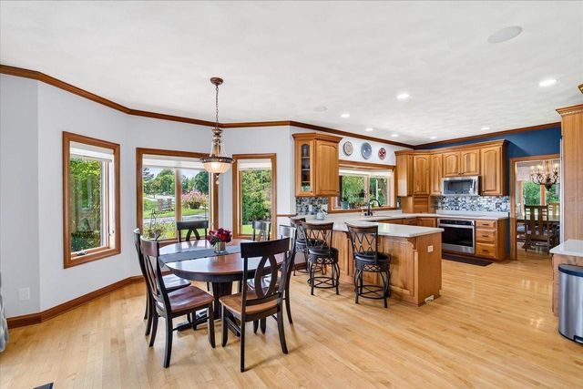 2424 St Albert The Great Drive, Sun Prairie, WI 53590