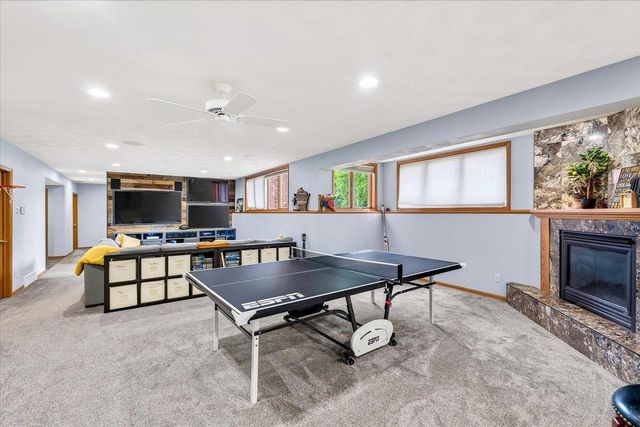 2424 St Albert The Great Drive, Sun Prairie, WI 53590