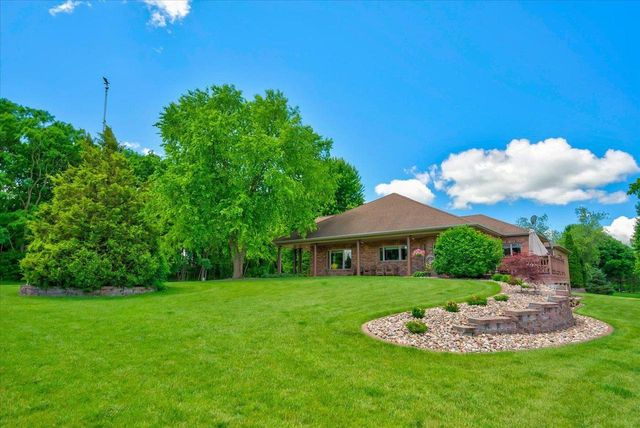 2424 St Albert The Great Drive, Sun Prairie, WI 53590