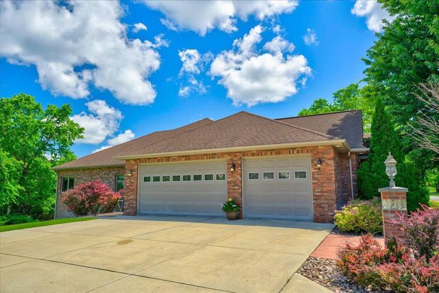 2424 St Albert The Great Drive, Sun Prairie, WI 53590