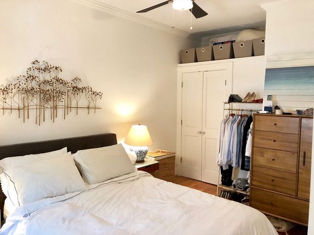 247 Newbury Street 2R, Boston, MA 02116
