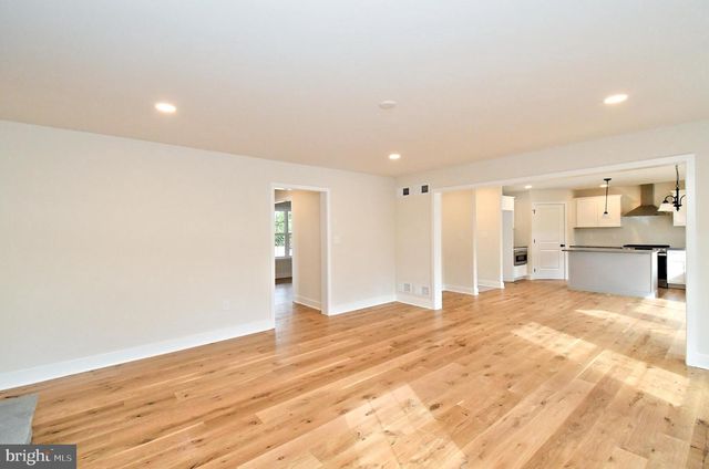 203 PINE DR, Phoenixville, PA 19460