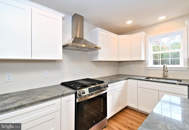 203 PINE DR, Phoenixville, PA 19460