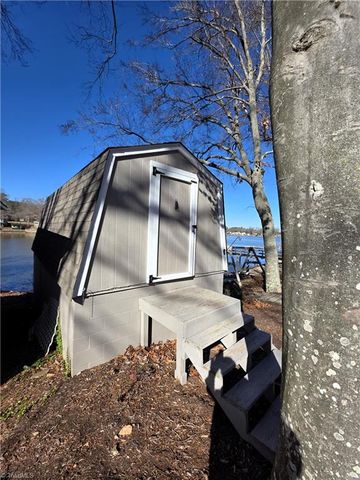 1348 Riverview Road, Lexington, NC 27292