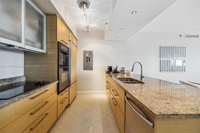 1830 S Ocean Dr 2703, Hallandale Beach, FL 33009