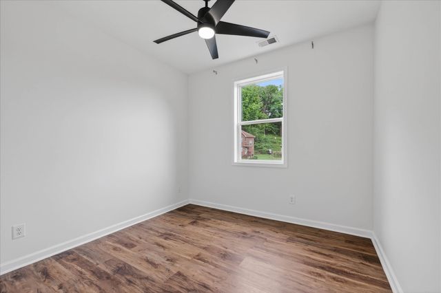 217 Indian Summer Ct, Nashville, TN 37207