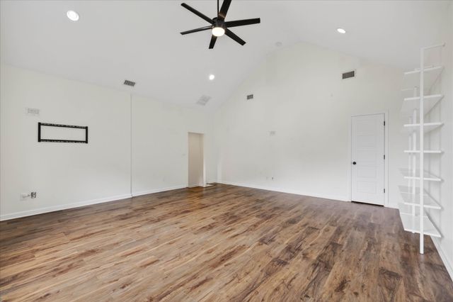 217 Indian Summer Ct, Nashville, TN 37207