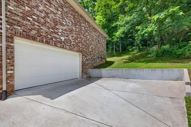 217 Indian Summer Ct, Nashville, TN 37207