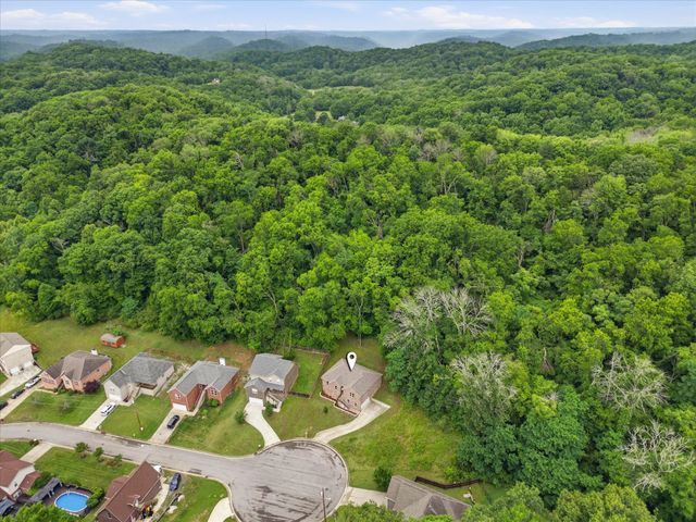 217 Indian Summer Ct, Nashville, TN 37207