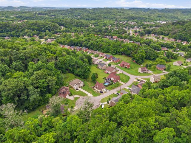 217 Indian Summer Ct, Nashville, TN 37207