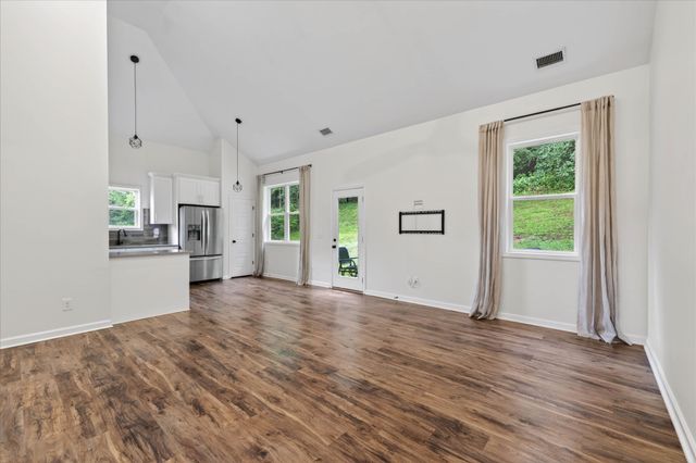 217 Indian Summer Ct, Nashville, TN 37207