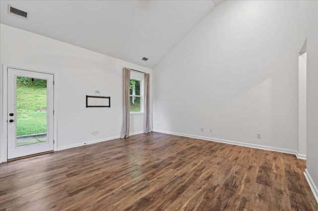 217 Indian Summer Ct, Nashville, TN 37207