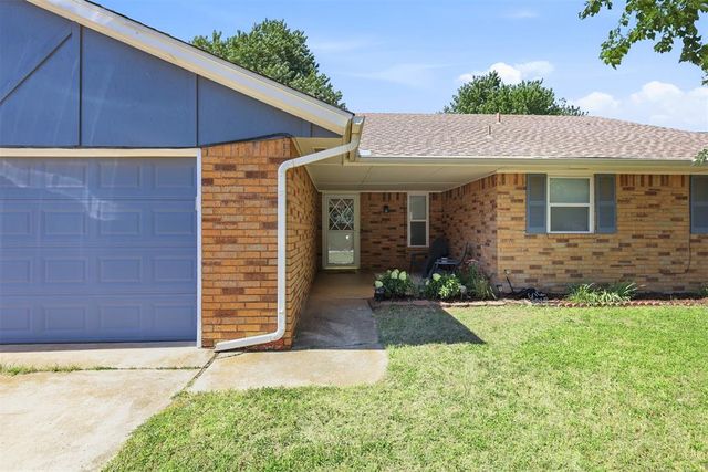 913 W Churchill Way, Mustang, OK 73064