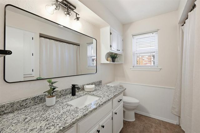 913 W Churchill Way, Mustang, OK 73064