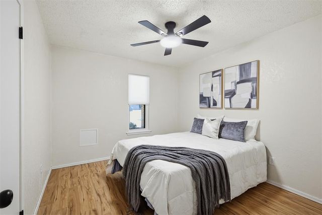 913 W Churchill Way, Mustang, OK 73064