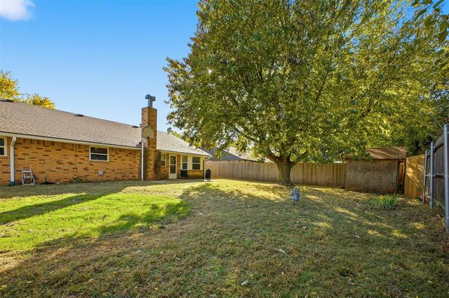 913 W Churchill Way, Mustang, OK 73064