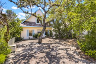 932 PEBBLE BEACH RD, Lakehills, TX 78063