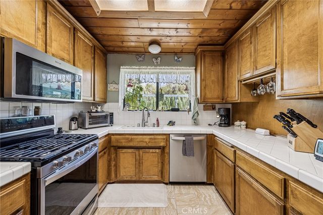 7050 Shale Rock Road, Paso Robles, CA 93446