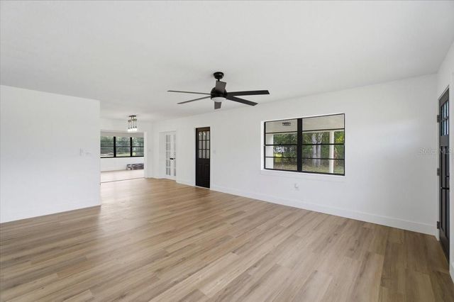 105 ALLEN AVENUE, Winter Haven, FL 33880