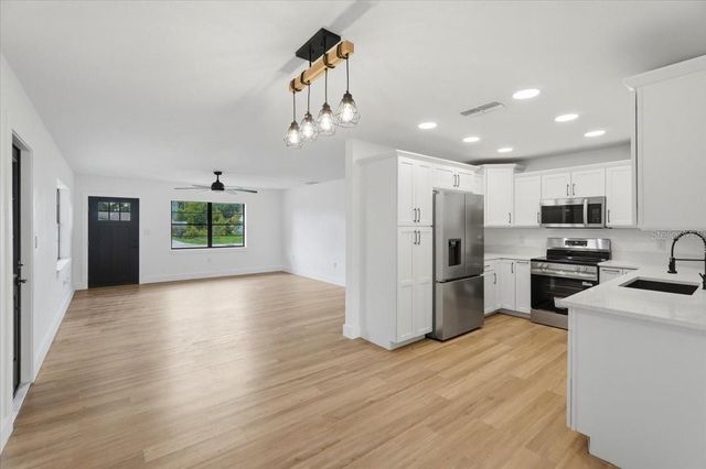 105 ALLEN AVENUE, Winter Haven, FL 33880