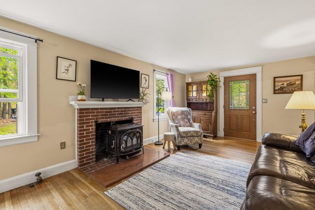 26 Edgewood Road, Durham, NH 03824