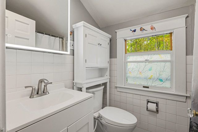 26 Edgewood Road, Durham, NH 03824