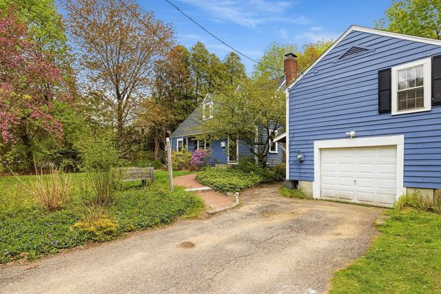 26 Edgewood Road, Durham, NH 03824
