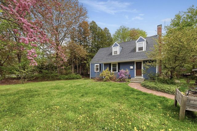26 Edgewood Road, Durham, NH 03824