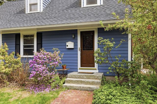 26 Edgewood Road, Durham, NH 03824