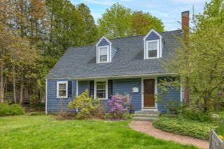 26 Edgewood Road, Durham, NH 03824