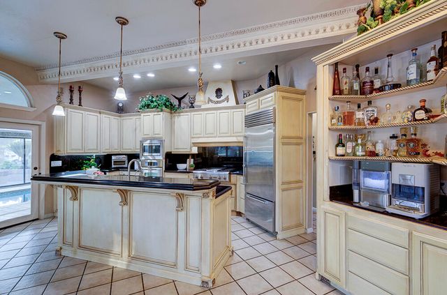 1617 N Aspen Court, Visalia, CA 93291