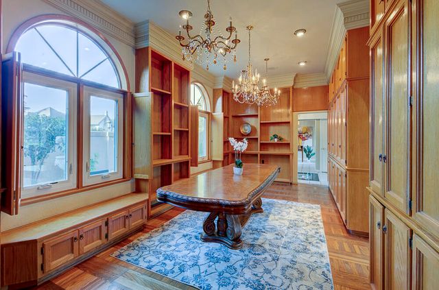 1617 N Aspen Court, Visalia, CA 93291