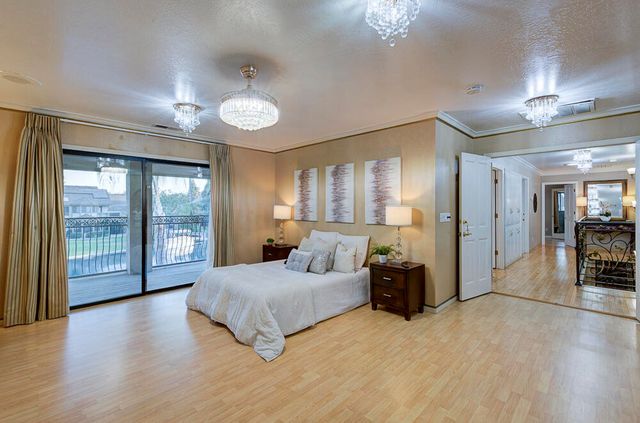 1617 N Aspen Court, Visalia, CA 93291