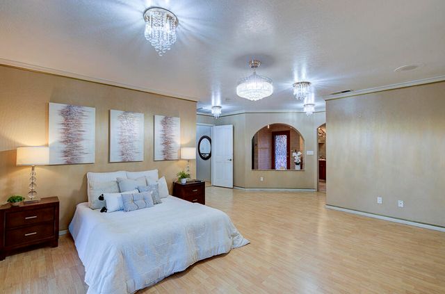 1617 N Aspen Court, Visalia, CA 93291