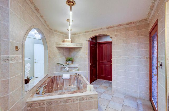 1617 N Aspen Court, Visalia, CA 93291