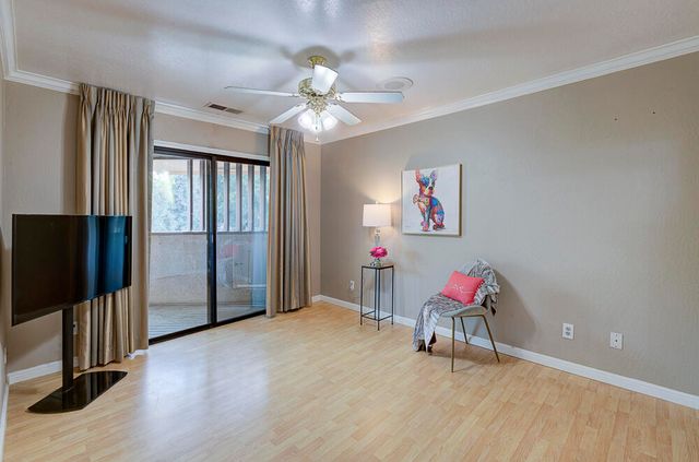 1617 N Aspen Court, Visalia, CA 93291