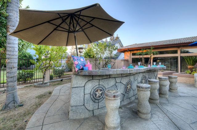 1617 N Aspen Court, Visalia, CA 93291