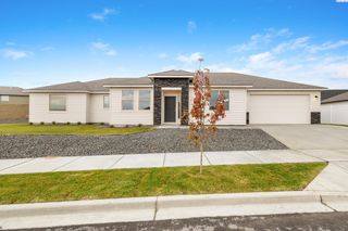 6530 W 30th Pl, Kennewick, WA 99338