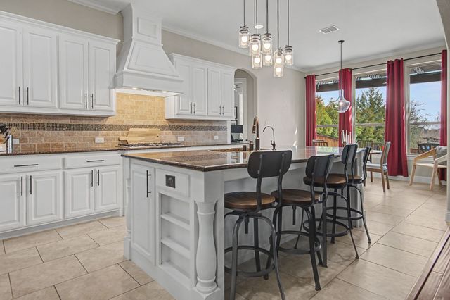 2802 Castlereach Street, Trophy Club, TX 76262