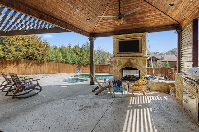 2802 Castlereach Street, Trophy Club, TX 76262