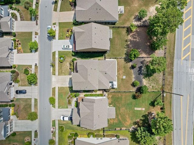 6623 Rivergreen Road, Flowery Branch, GA 30542